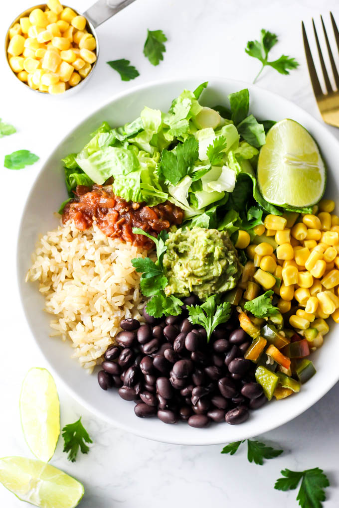 https://www.emilieeats.com/wp-content/uploads/2017/01/vegan-burrito-bowl-gluten-free-healthy-lunch-dinner-easy-1.jpg