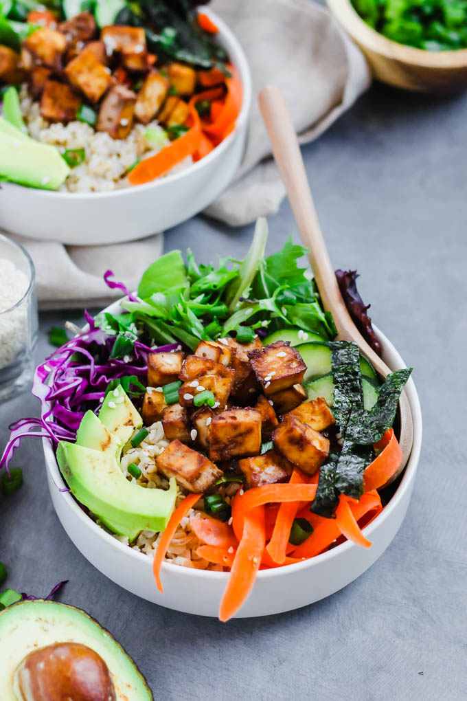 https://www.emilieeats.com/wp-content/uploads/2019/01/vegan-poke-bowl-tofu-plant-based-lunch-dinner-meal-prep-healthy-recipes-vegetarian-gluten-free-15.jpg