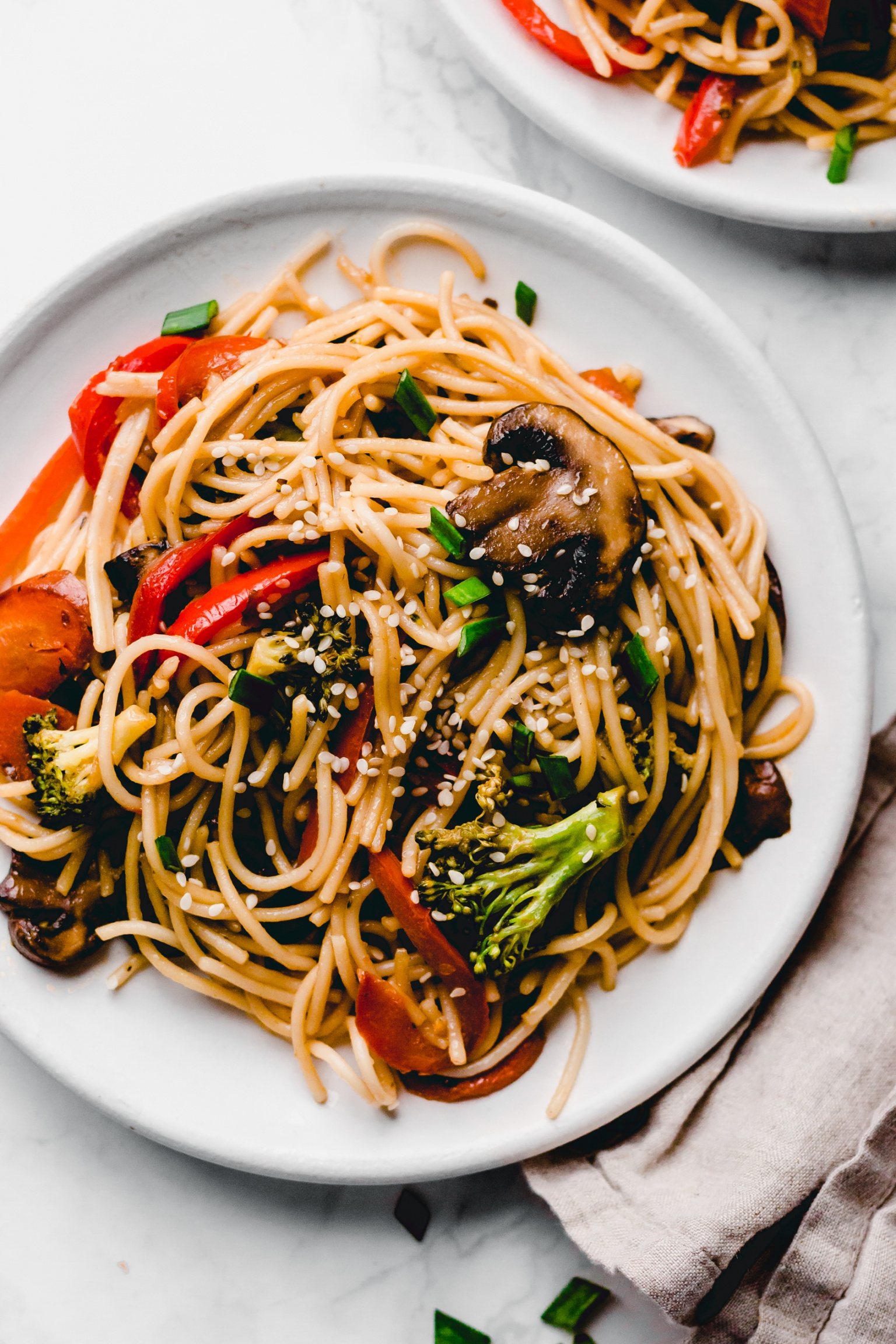 Easy Vegetable Lo Mein (vegan & gluten-free) – Emilie Eats